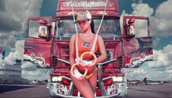 Euro Truck Simulator - girl and truck