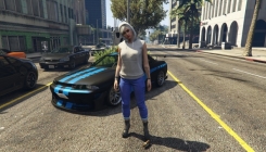 Grand Theft Auto 5 - girl and car screenshot