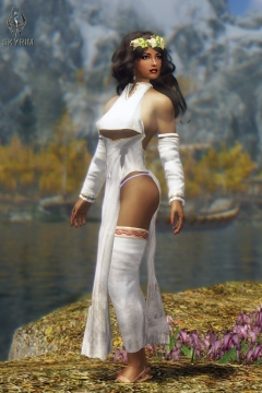 The Elder Scrolls 5 Skyrim Wedding dress & Saffron