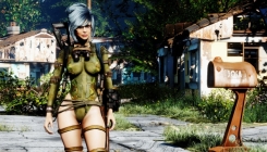 Fallout 4 - woman with weapon screenshot