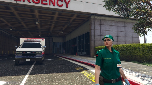 Grand Theft Auto 5 - girl from emergency services